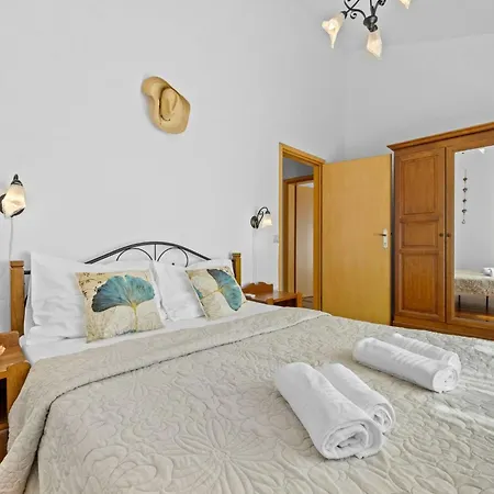 Holiday home Lara By Interhome Cabrunici